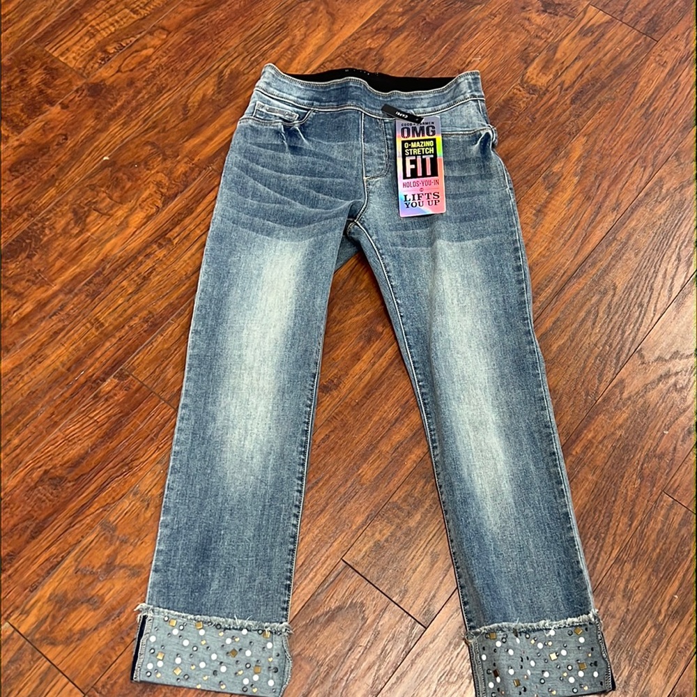 Coco and Carmen’s oh my God amazing fit jeans